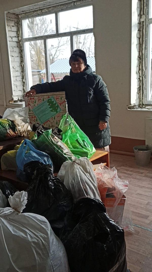 Irina Guts is a member of Women's alliance "Donbass Hope." Guts regularly delivers humanitarian aid to the most dangerous places on the frontline. - Sputnik International