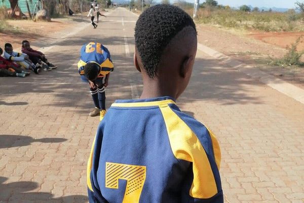 Children get ready to take part in football training at the Bongoe Sport Academy, a children's football team which is part of the Angel Pooe Foundation. - Sputnik International