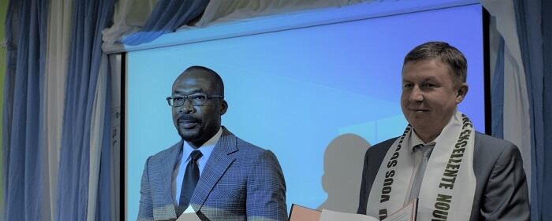 The ceremony of signing the memorandums between Russian Yaroslavl State Pedagogical University named after K.D. Ushinsky (YSPU) and Ivorian ETIC University  - Sputnik International, 1920, 08.03.2023