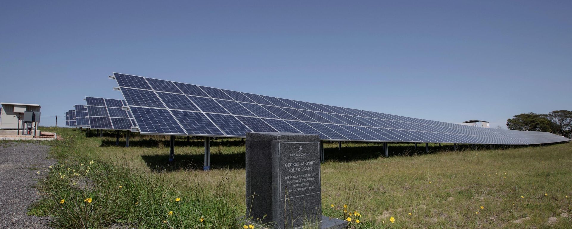 This photo taken on September 26, 2016 at the George airport, South Africa, shows solar panels - Sputnik International, 1920, 10.03.2023