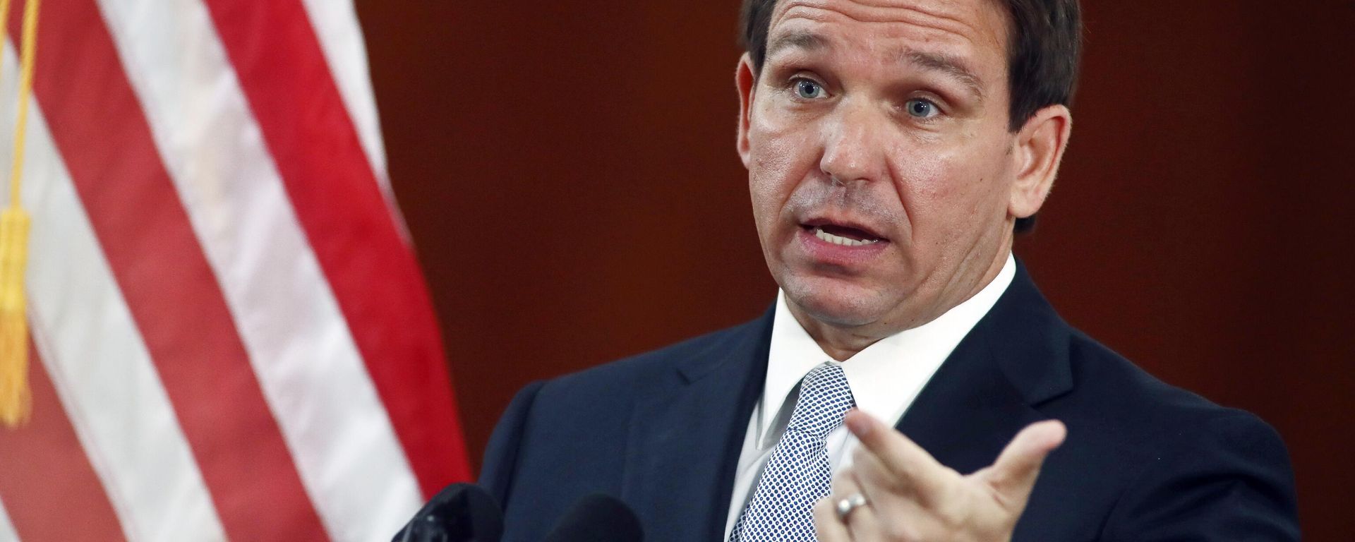 Florida Gov. Ron DeSantis answers questions from the media in the Florida Cabinet following his State of the State address during a joint session of the Senate and House of Representatives Tuesday, March 7, 2023, at the Capitol in Tallahassee, Fla. Florida Gov. Ron DeSantis answers questions from the media in the Florida Cabinet following his State of the State address during a joint session of the Senate and House of Representatives Tuesday, March 7, 2023, at the Capitol in Tallahassee, Fla. - Sputnik International, 1920, 07.10.2024