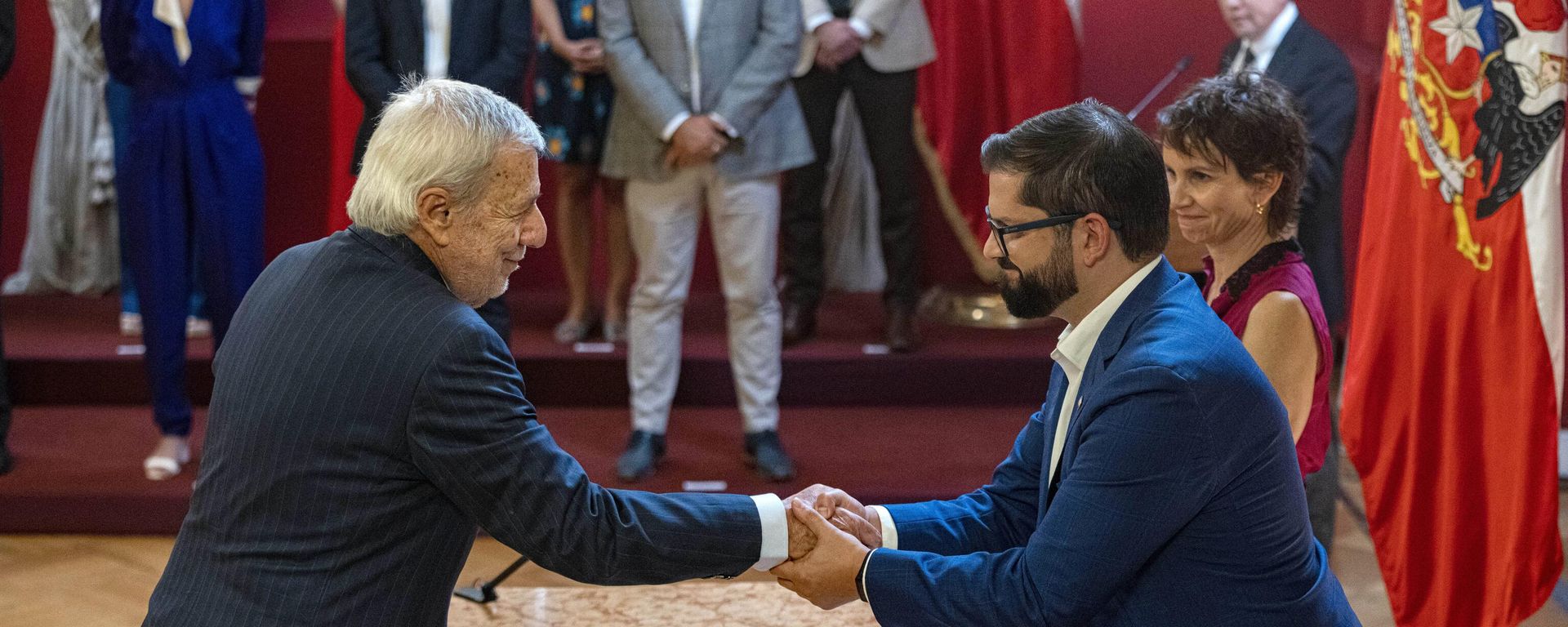 Chilean President Gabriel Boric, right, shakes hands with his newly-named Foreign Affairs Minister Albert van Klaveren, as Interior Minister Carolina Toha looks on, right, at La Moneda presidential palace in Santiago, Chile, Friday, March 10, 2023.  - Sputnik International, 1920, 10.03.2023