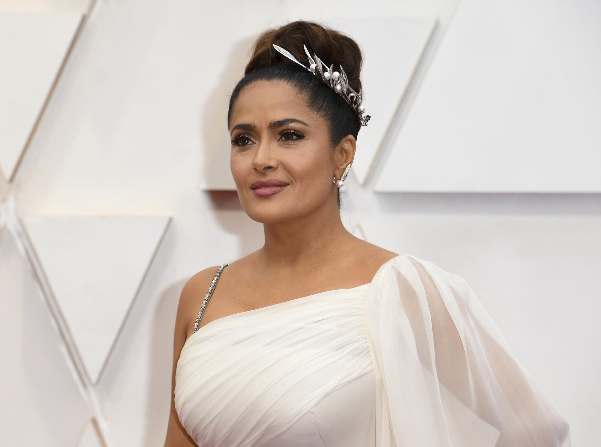 Salma Hayek arrives at the Oscars on Sunday, Feb. 9, 2020. - Sputnik International, 1920, 12.03.2023