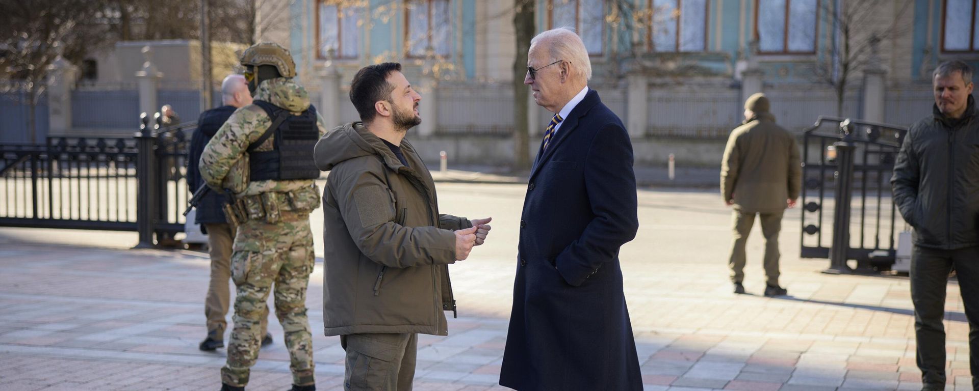 US President Joe Biden and Ukrainian President Volodymyr Zelensky - Sputnik International, 1920, 31.03.2023