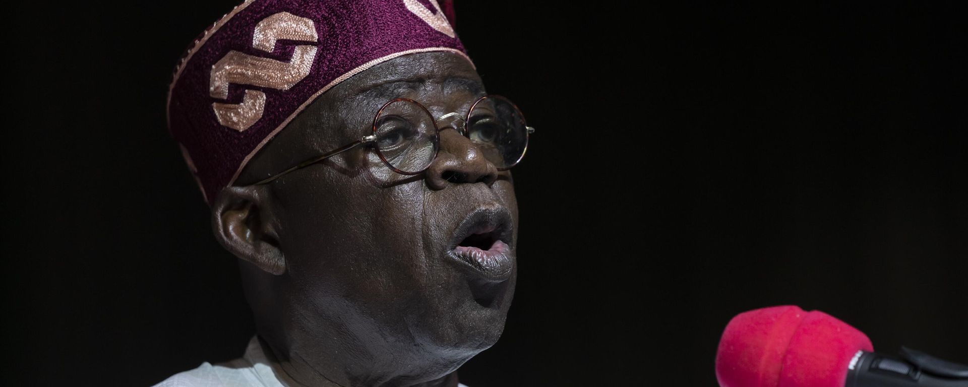 President-Elect Bola Tinubu addresses gathered supporters and the country after receiving his certificate at a ceremony in Abuja, Nigeria Wednesday, March 1, 2023 - Sputnik International, 1920, 13.03.2023