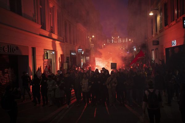 Protesters march during a demonstration in Marseille in the south of France on Thursday 16 March 2023. - Sputnik International