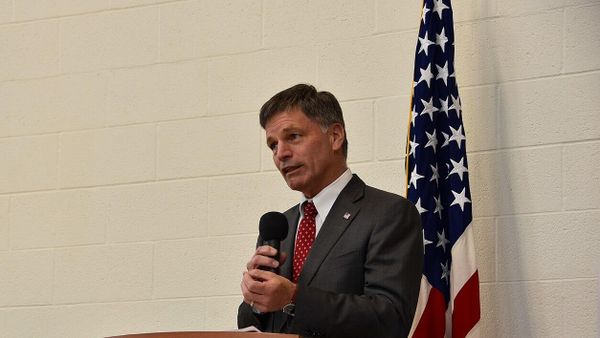 Wyoming Governor Mark Gordon 2019 - Sputnik International