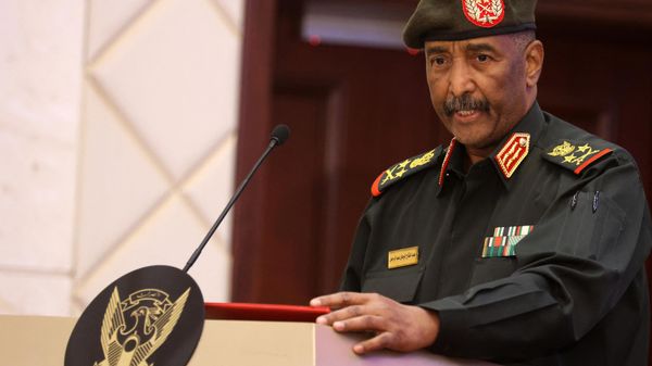 Sudan's Army chief Abdel Fattah al-Burhan speaks following the signing of an initial deal aimed at ending a deep crisis caused by last year's military coup, in the capital Khartoum on December 5, 2022.  - Sputnik International