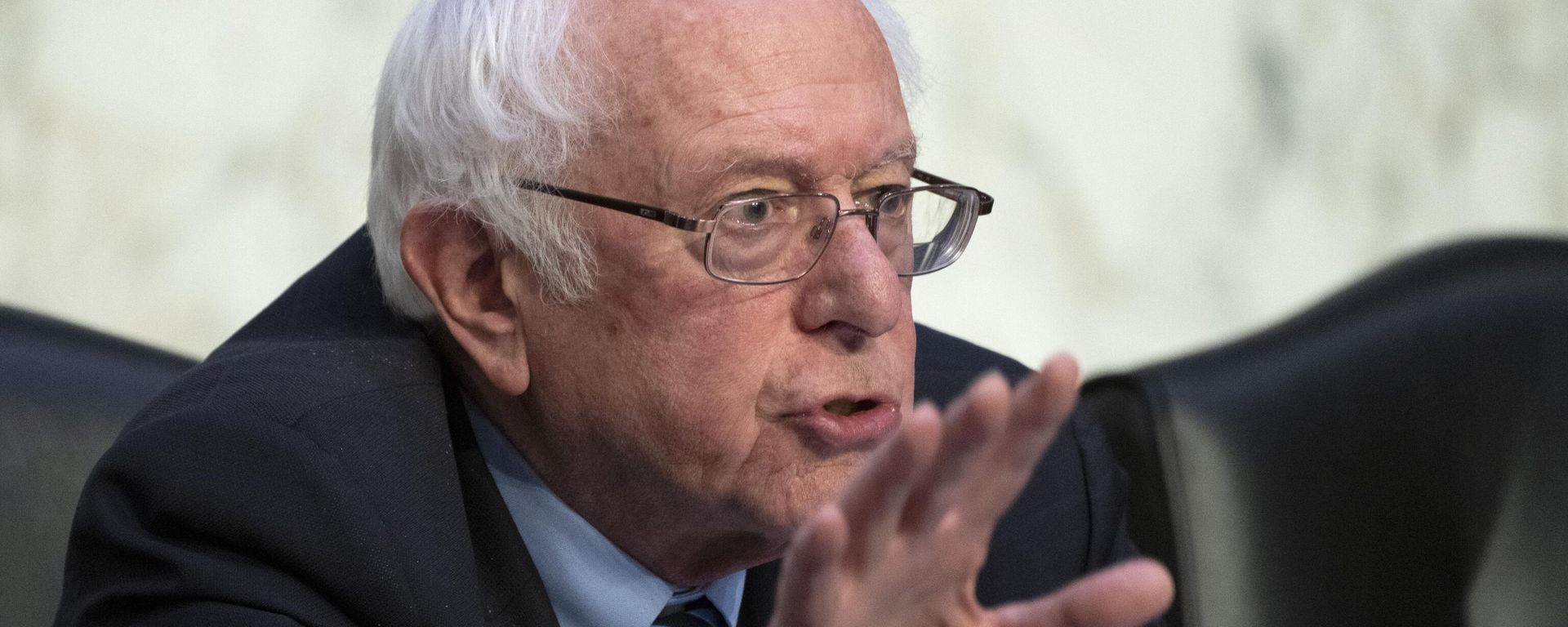 Senate HELP Committee Chair Sen. Bernie Sanders, I-Vt., questions Moderna CEO and Director Stephane Bancel during a Senate HELP Committee hearing on the price of the COVID-19 vaccine, Wednesday, March 22, 2023, on Capitol Hill in Washington. - Sputnik International, 1920, 23.03.2023