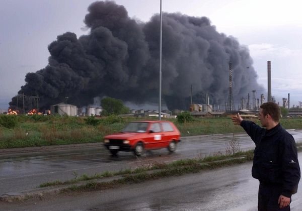 The aftermath of NATO bombing. However, historians allege that there was one more reason for the destruction of Yugoslavia and it had nothing to do with US foreign policy or greed of American defense companies The aftermath of NATO bombing. However, historians allege that there was one more reason for the destruction of Yugoslavia and it had nothing to do with US foreign policy or greed of American defense companies - Sputnik International