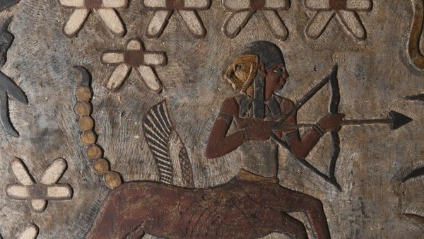 A relief painting of Sagittarius after the grime was cleaned off it. Temple of Khnum, Esna, Egypt. - Sputnik International