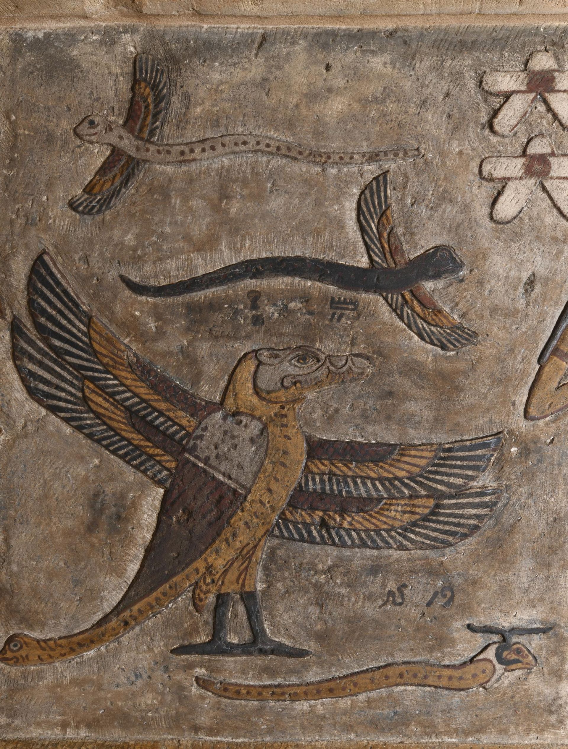 Depiction of winged snakes and an animal with bird, crocodile and snake features. Temple of Khnum, Esna, Egypt Depiction of winged snakes and an animal with bird, crocodile and snake features. Temple of Khnum, Esna, Egypt - Sputnik International, 1920, 24.03.2023