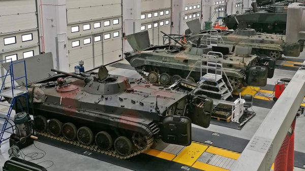 Polish military facility repairs armored vehicles. File photo. - Sputnik International