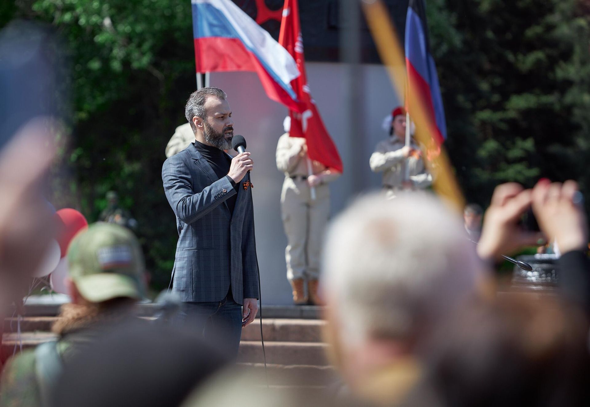 Donetsk People's Republic Honored Artist Dmitry Fedorov at a concert in Mariupol - Sputnik International, 1920, 27.03.2023