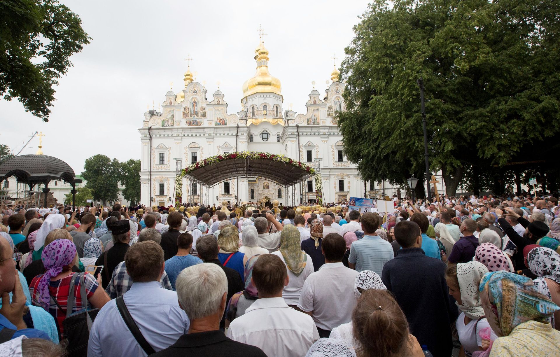 Participants of a religious procession dedicated to the 1030 anniversary of the Baptism of Rus in Kiev Pechersk Lavra, Kiev. - Sputnik International, 1920, 28.03.2023