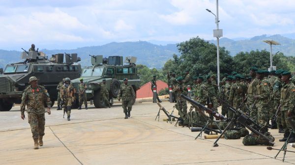The flagging-off of the Uganda Peoples’ Defence Forces Contingent to serve under the East African Community Regional Force (EACRF) in the Eastern Democratic Republic of Congo The flagging-off of the Uganda Peoples’ Defence Forces Contingent to serve under the East African Community Regional Force (EACRF) in the Eastern Democratic Republic of Congo - Sputnik International
