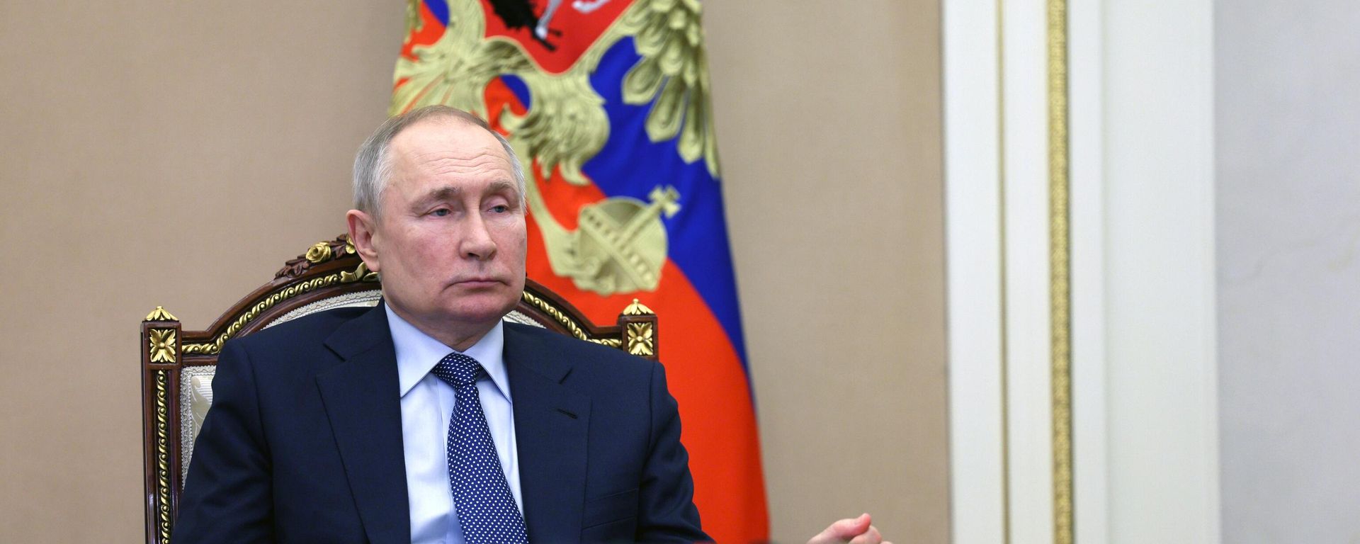 Russian President Vladimir Putin holds an operational meeting with permanent members of the Security Council of the Russian Federation via videoconference on March 31, 2023 - Sputnik International, 1920, 06.04.2023