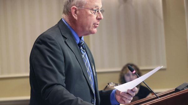 David Lorenz, Maryland leader of the Survivors Network of those Abused by Priests, testifies in favor of a measure to end Maryland's statute of limitations for when civil lawsuits can be filed against institutions for child sexual abuse during a hearing before the Maryland Senate Judicial Proceedings Committee on Thursday, Feb. 23, 2023 in Annapolis, Md. - Sputnik International