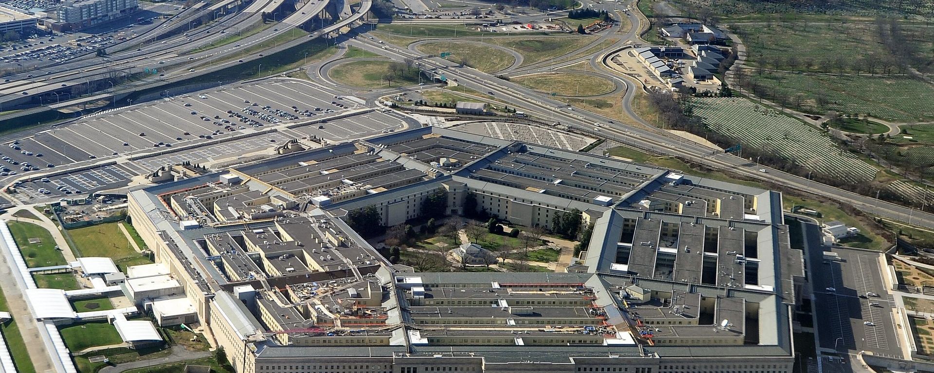 the Pentagon building in Washington, DC. - Sputnik International, 1920, 10.04.2023
