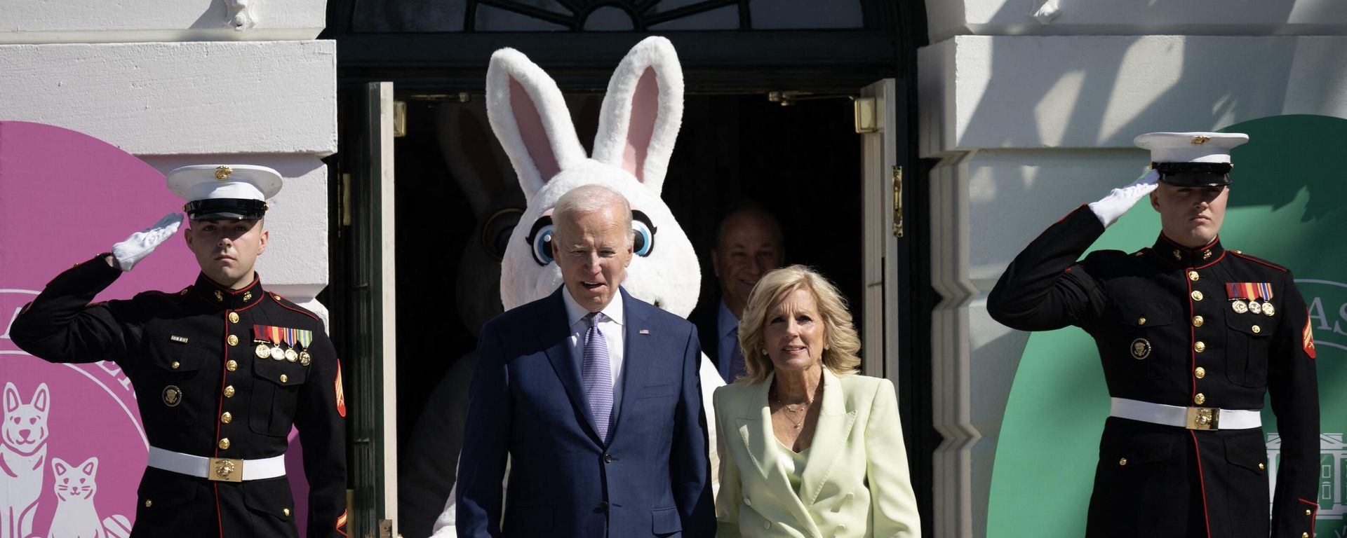 US President Joe Biden, alongside First Lady Jill Biden, arrives at the annual Easter Egg Roll on the South Lawn of the White House in Washington, DC, on April 10, 2023.  - Sputnik International, 1920, 10.04.2023