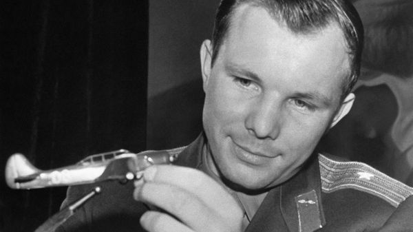Pilot-Cosmonaut of the USSR, Hero of the Soviet Union Yury Gagarin with a model of a sports plane. Yury Gagarin learned to fly in this model while he was a cadet of Saratov Aero Club in 1955. This model was presented to him by the pilots of the Central Aero Club of the USSR named after V. Chkalov. - Sputnik International