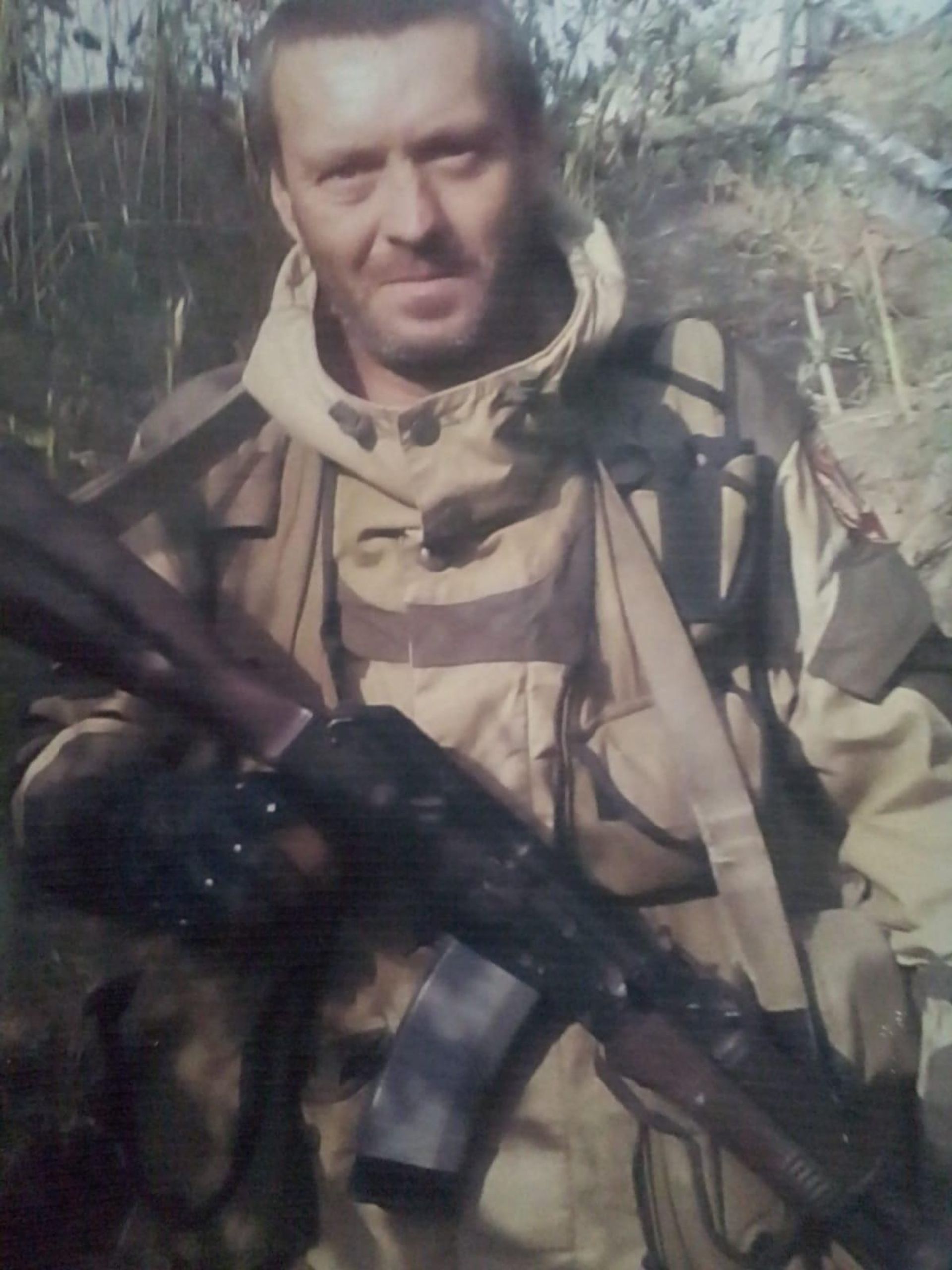 Donbass militia veteran Vitaly Shechkov during a break from fighting near the Donetsk Airport. Donbass militia veteran Vitaly Shechkov during a break from fighting near the Donetsk Airport. - Sputnik International, 1920, 13.04.2023