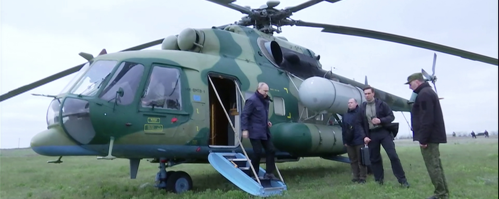 Russian President Vladimir Putin arrives in the Kherson Region to visit troops taking part in the special military operation on 18 April 2023. - Sputnik International, 1920, 18.04.2023