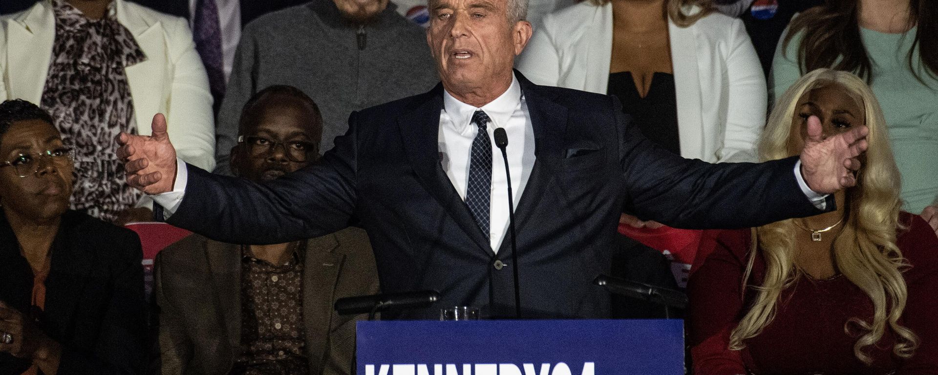 Robert F Kennedy Jr., speaks during a campaign event to launch his 2024 presidential bid. - Sputnik International, 1920, 20.04.2023