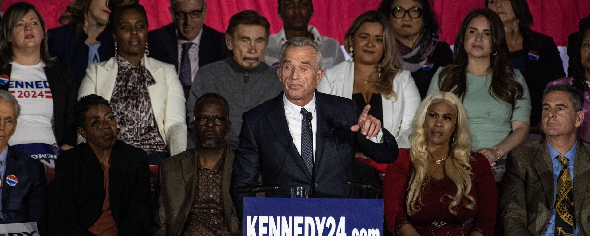 Robert F Kennedy Jr., speaks during a campaign event to launch his 2024 presidential bid, at the Boston Park Plaza in Boston, Massachusetts, on April 19, 2023.  - Sputnik International, 1920, 21.04.2023