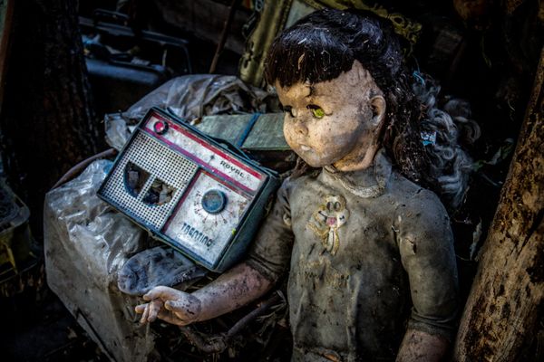 The Island of Dolls (La Isla de las Munecas), is littered by dolls of various styles that were left by the island's original owner in Mexico who supposedly wanted to appease the spirit of a drowned girl. - Sputnik International