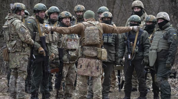 Ukrainian servicemen attend combat training in Kiev region, Ukraine, Friday, March 3, 2023 - Sputnik International