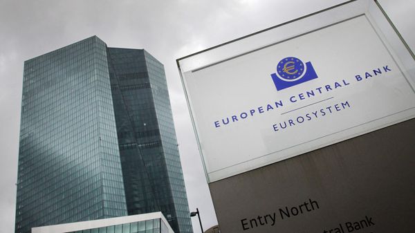 The European Central Bank (ECB) headquarters building is pictured ahead of the start of the press conference on the eurozone's monetary policy in Frankfurt am Main, western Germany on February 2, 2023 - Sputnik International