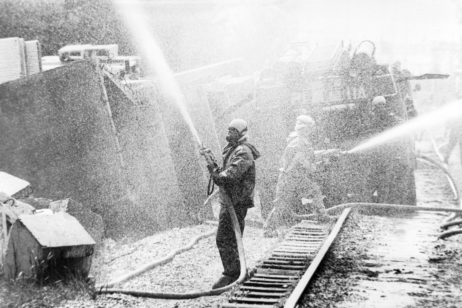Treatment of the area of the Chernobyl nuclear power plant with a decontaminating solution. - Sputnik International, 1920, 12.11.2023