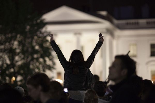 The crowd celebrates after President Obama's address The crowd celebrates after President Obama's address - Sputnik International
