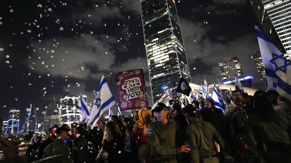 Israelis protest against plans by Prime Minister Benjamin Netanyahu's far-right government to overhaul the judicial system, in Tel Aviv, Israel, Saturday, April 29, 2023.  - Sputnik International
