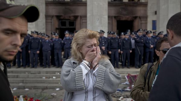 Woman cries in the aftermath of Odessa Massacre - Sputnik International