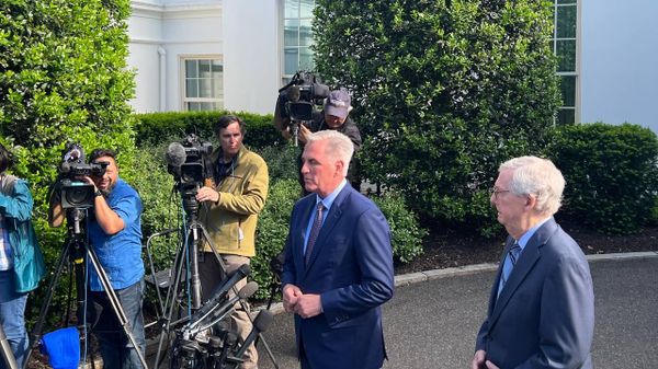 US House Speaker Kevin McCarthy and House Minority Leader Mitch McConnell hold a news conference on May 9, 2023, following a highly-anticipated meeting on the debt ceiling at the White House. - Sputnik International