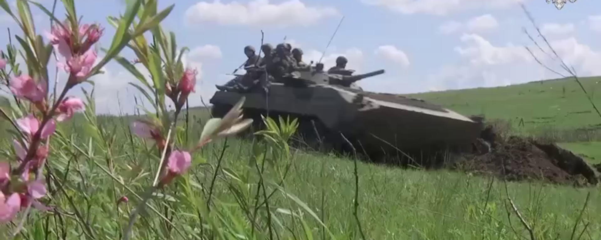 Can tank bloom of the battlefield? - Sputnik International, 1920, 12.05.2023