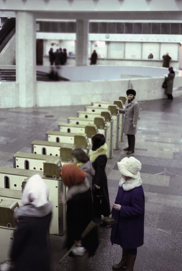 The Moscow Metro is also one of the cheapest metro systems in the world, making it affordable for every level of society.Above: The lobby at Turgenevskaya metro station. - Sputnik International