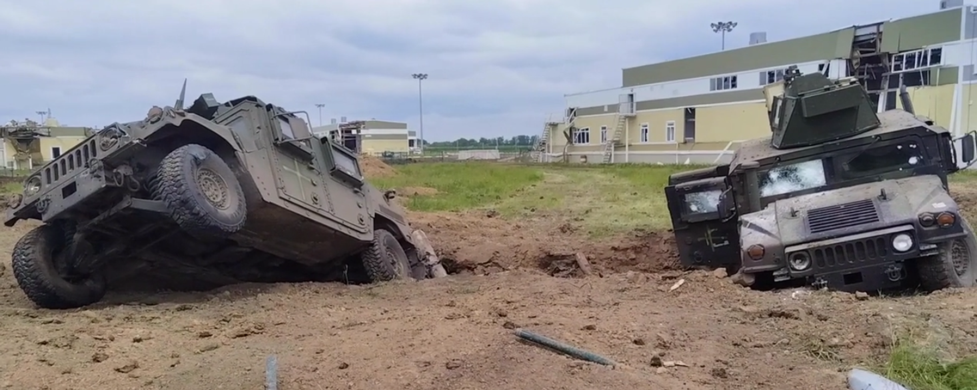 Screengrab of Russian Defense Ministry video showing aftermath of attempted Ukrainian assault in Belgorod region. - Sputnik International, 1920, 23.05.2023