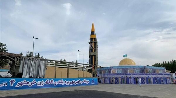 The Khoramshahr-4 or Kheibar missile, a medium-range ballistic missile (MRBM) unveiled by Iran on May 25, 2023 - Sputnik International
