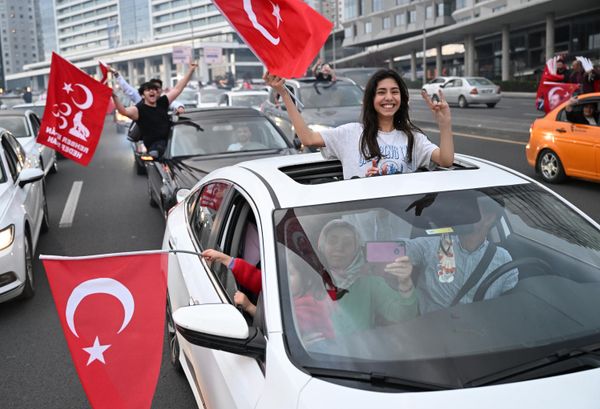 Supporters of incumbent Turkish President Recep Tayyip Erdogan in a street in Ankara. - Sputnik International