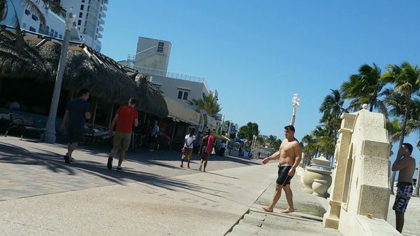 Photo taken at the beach along the Hollywood, Fla, Broadwalk - Sputnik International