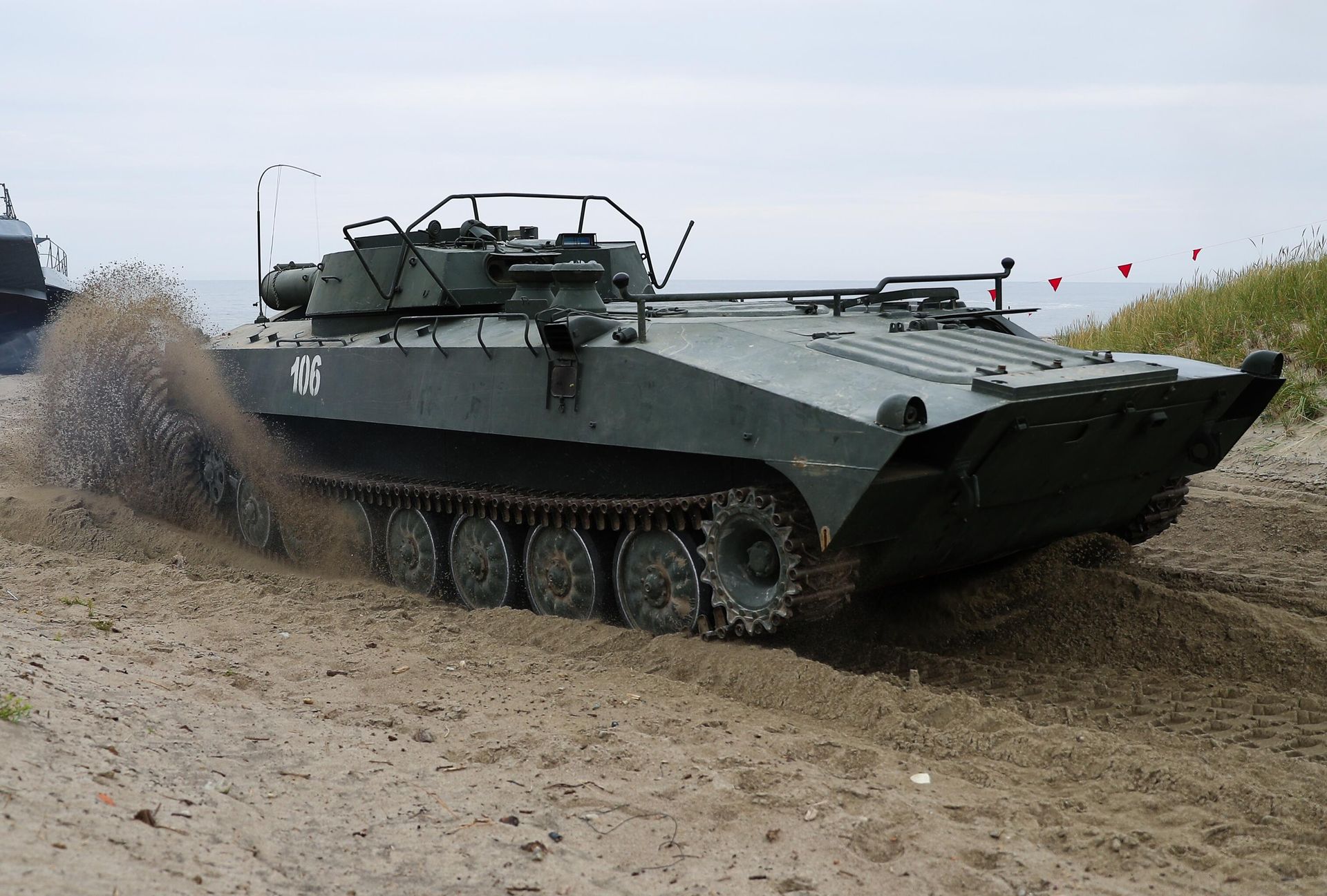 UR-77 Meteorit mine clearing vehicle - Sputnik International, 1920, 14.09.2023