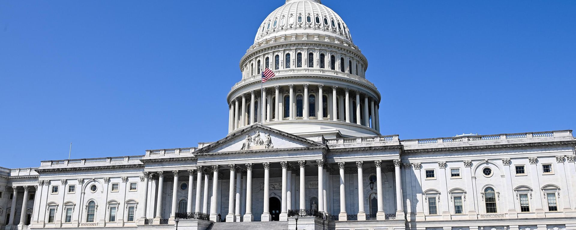The dome of the US Capitol is seen in Washington, DC on August 8, 2021 The dome of the US Capitol is seen in Washington, DC on August 8, 2021 - Sputnik International, 1920, 02.06.2023