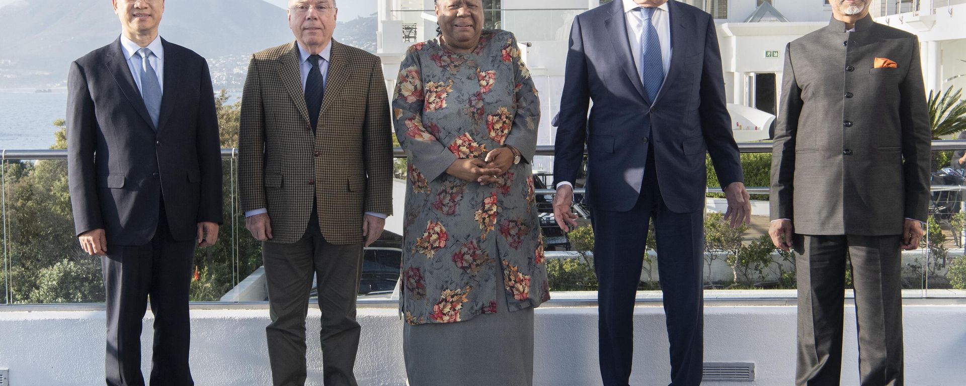 Ma ZHaoxu, deputy Minister of Foreign Affairs of China (L), Mauro Viera, Minister of Foreign Affairs of Brazil (2nd L), Naledi Pandor, South African Minister of International Relations and Cooperation (C), Sergei Lavrov, Minister of Foreign Affairs of Russia (2nd R), and Subrahmanyam Jaishanker, Minister of Foreign Affairs of India, pose for photos at the BRICS (Brazil, Russia, India, China, South Africa) Foreign Ministers Meeting on June 01, 2023, in Cape Town - Sputnik International, 1920, 02.06.2023