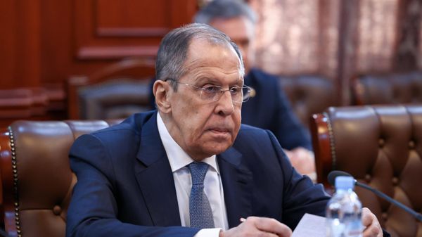 Russian Foreign Minister Sergey Lavrov attends a meeting with Tajik Foreign Minister Sirojiddin Muhriddin in Dushanbe, Tajikistan - Sputnik International