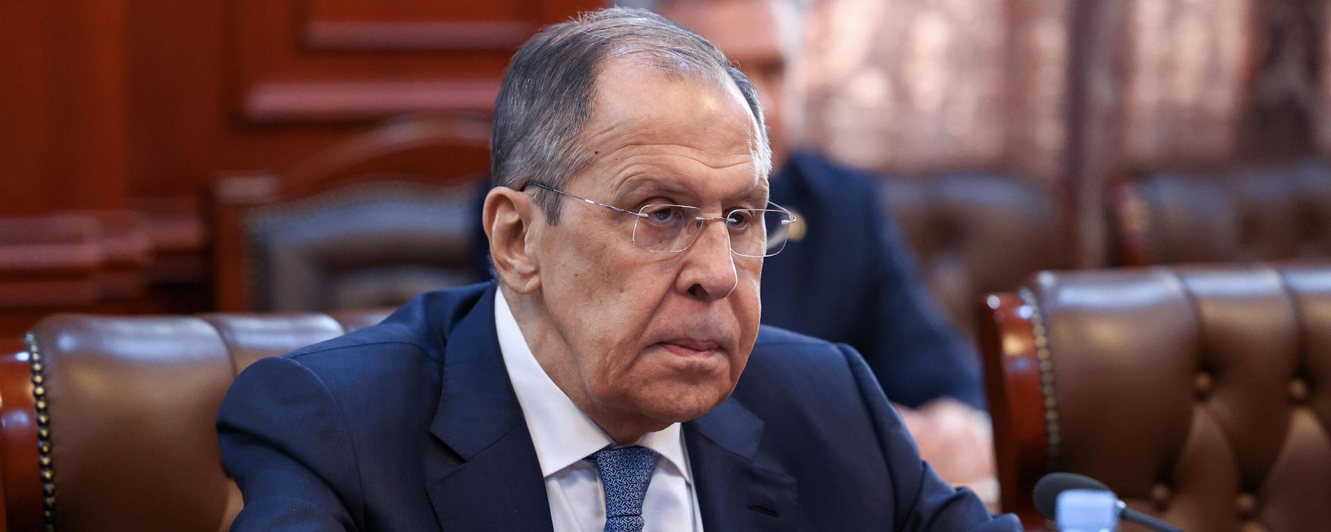Russian Foreign Minister Sergey Lavrov attends a meeting with Tajik Foreign Minister Sirojiddin Muhriddin in Dushanbe, Tajikistan Russian Foreign Minister Sergey Lavrov attends a meeting with Tajik Foreign Minister Sirojiddin Muhriddin in Dushanbe, Tajikistan - Sputnik International, 1920, 07.09.2023