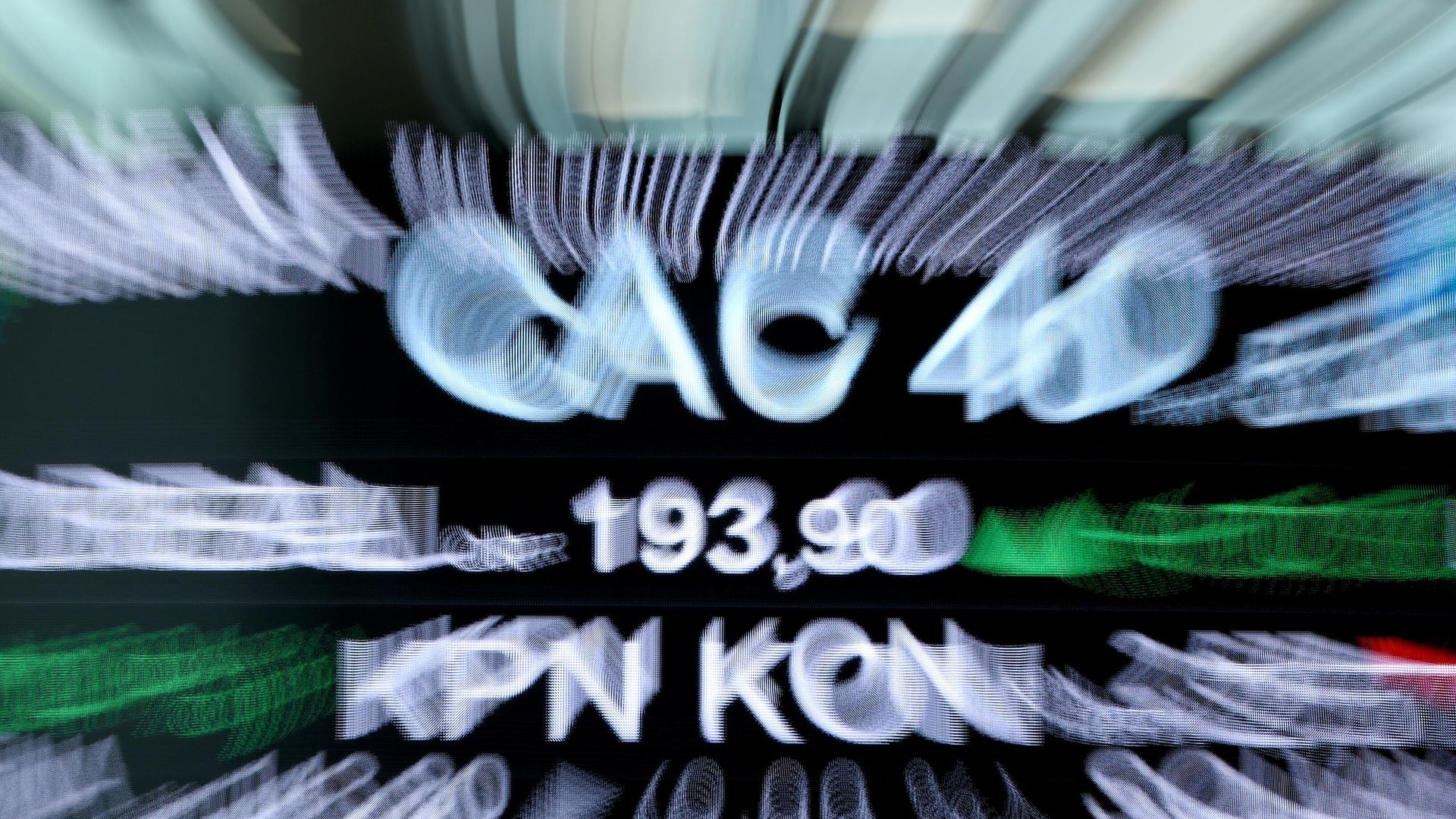 A picture taken with a zoom effect shows the CAC 40 amongst stock tickers displayed at the headquarters of the Pan-European stock exchange Euronext in La Defense district, near Paris, on April 27, 2018. A picture taken with a zoom effect shows the CAC 40 amongst stock tickers displayed at the headquarters of the Pan-European stock exchange Euronext in La Defense district, near Paris, on April 27, 2018. - Sputnik International, 1920, 08.06.2023