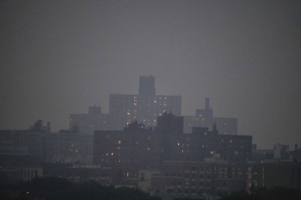 The New York City skyline can be seen through haze, Tuesday, June 6, 2023, in New York. - Sputnik International